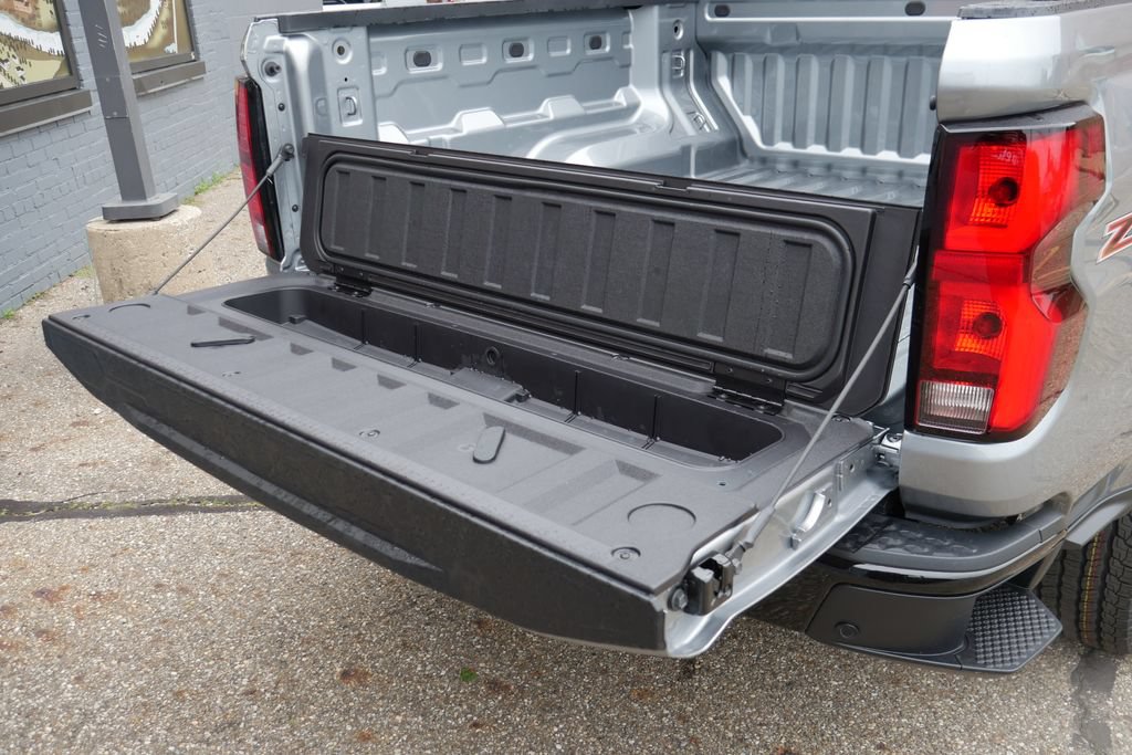 New 2026 Chevrolet Colorado Z71 w/ Technology Package AWD/4WD image 8