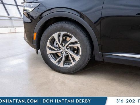 Used 2023 Buick Envision Essence image 36