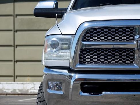 Used 2016 RAM 2500 Laramie image 5