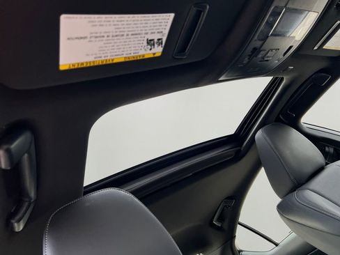 Used 2023 Lexus IS 350 F Sport image 6