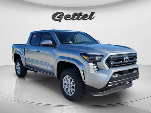 New 2026 Toyota Tacoma SR5 RWD image 3
