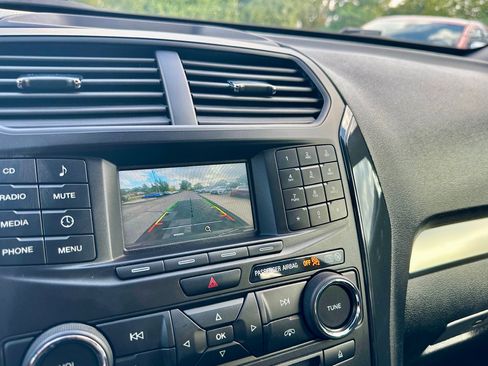 Used 2018 Ford Explorer 4WD Police Interceptor image 33