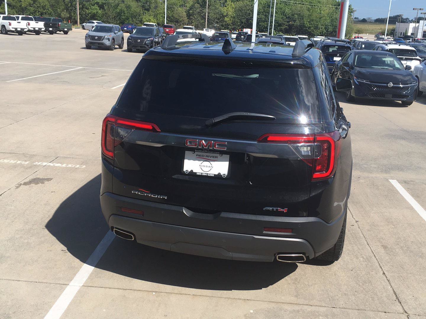 Used 2021 GMC Acadia AT4 w/ LPO, Floor Liner Package AWD/4WD image 7