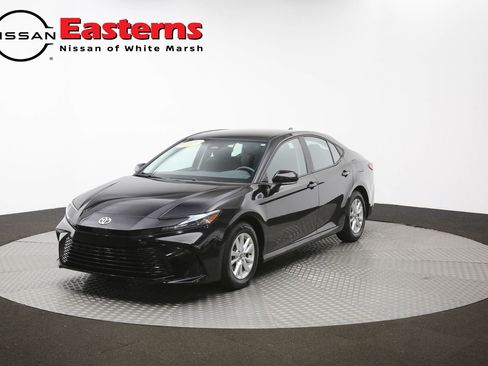 Used 2025 Toyota Camry LE FWD image 58