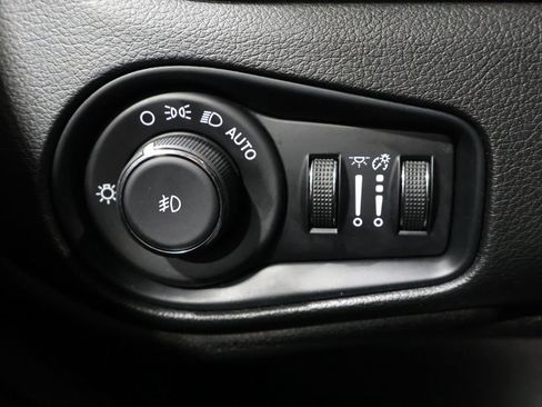 Used 2022 Jeep Renegade Latitude image 31