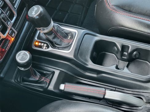 Used 2022 Jeep Wrangler Unlimited Rubicon w/ Xtreme Recon 35" Tire Package image 18