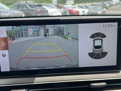 Used 2025 Genesis GV60 Advanced image 31