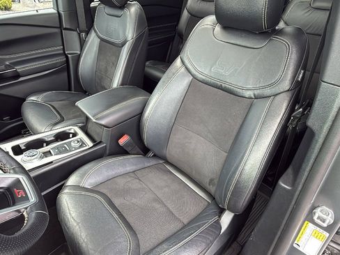 Used 2022 Ford Explorer ST AWD/4WD image 20