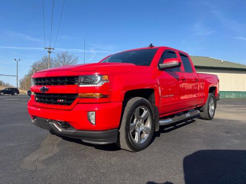Used 2017 Chevrolet Silverado 1500 LT w/ All Star Edition image 7