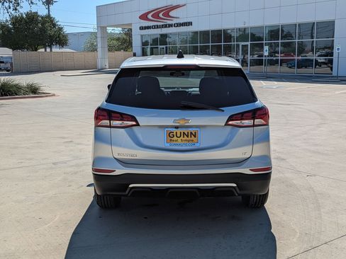 Certified 2022 Chevrolet Equinox LT image 4