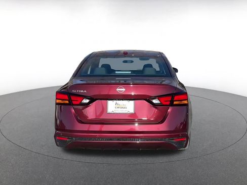 Used 2025 Nissan Altima 2.5 SV image 12