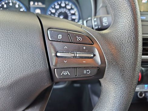 Used 2023 Hyundai Kona SEL image 12