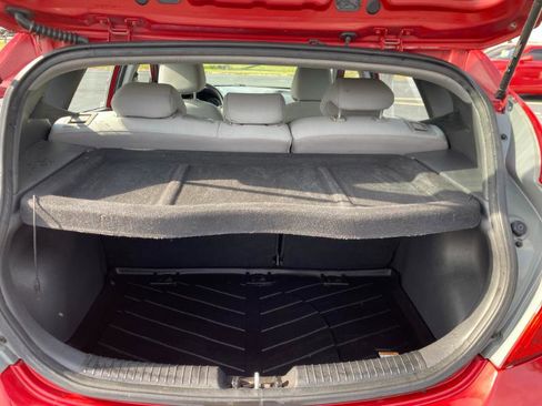 Used 2014 Hyundai Accent SE image 21