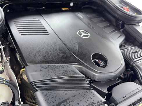Used 2025 Mercedes-Benz GLS 450 4MATIC w/ AMG Line Exterior image 58