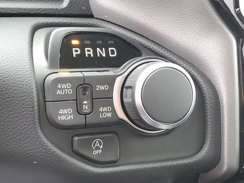 New 2026 RAM 1500 4x4 Crew Cab image 9