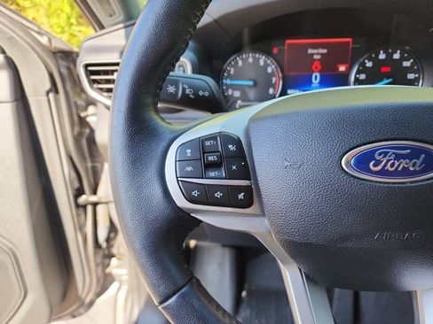 Used 2022 Ford Explorer Limited w/ Equipment Group 301A image 23