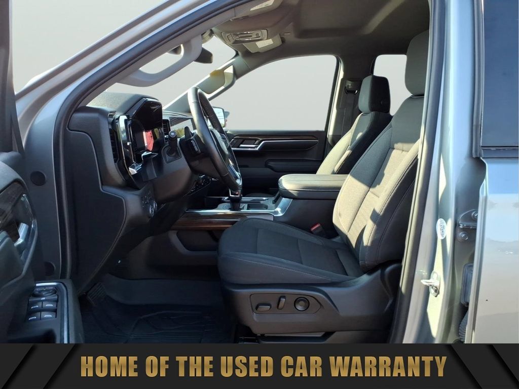 Used 2024 Chevrolet Silverado 1500 RST w/ Convenience Package II AWD/4WD image 16