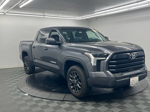 Used 2023 Toyota Tundra SR5 w/ SR5 Convenience Package AWD/4WD image 3