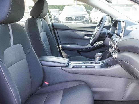 Used 2023 Nissan Sentra SV FWD image 16