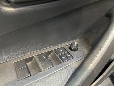 Used 2025 Toyota Corolla LE FWD image 16