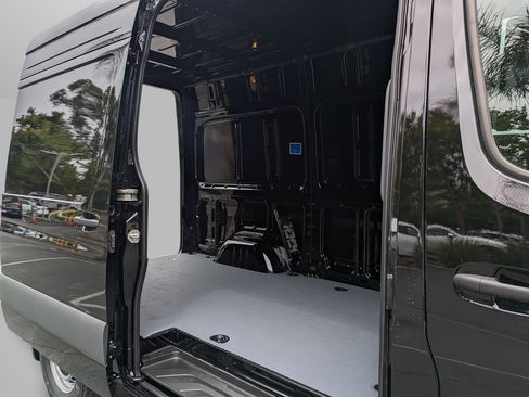 New 2026 Mercedes-Benz Sprinter 2500 image 4