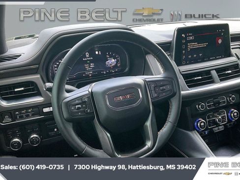 Used 2023 GMC Yukon XL AT4 w/ AT4 Premium Plus Package AWD/4WD image 12