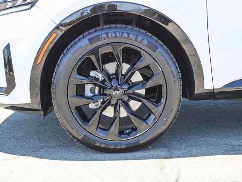 Used 2023 Kia Sorento SX FWD image 11