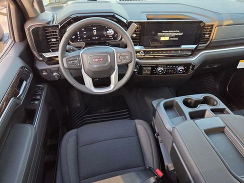 New 2026 GMC Sierra 1500 SLE w/ Preferred Package image 9