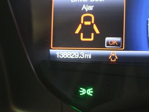 Used 2015 Ford Expedition Limited w/ Equipment Group 301A image 9