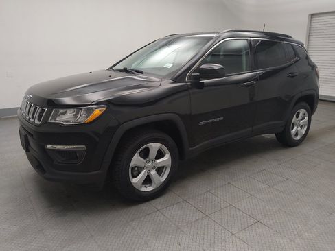 Used 2021 Jeep Compass Latitude w/ Convenience Group AWD/4WD image 2