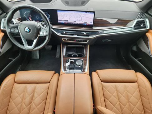 Used 2026 BMW X5 xDrive40i AWD/4WD image 17