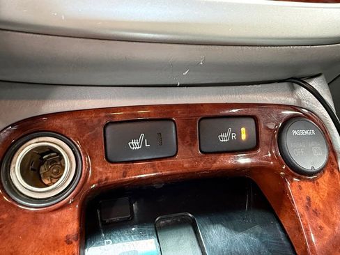 Used 2006 Toyota Highlander Limited AWD/4WD image 29