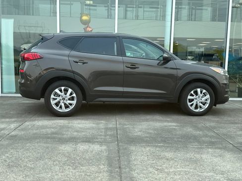 Used 2020 Hyundai Tucson SE AWD/4WD image 2