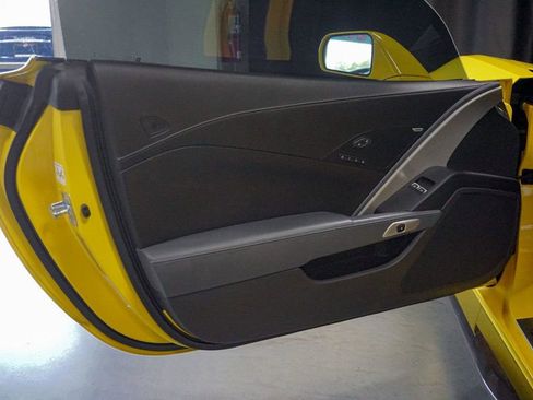 Used 2017 Chevrolet Corvette Z06 RWD image 18