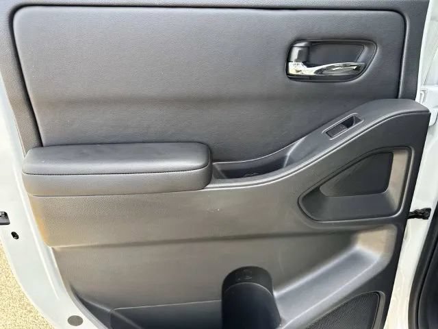 Certified 2025 Nissan Frontier SV w/ SV Convenience Package RWD image 20