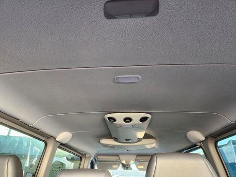 Used 2016 Mercedes-Benz Sprinter 2500 image 26