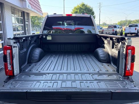 Used 2025 Ford F250 Platinum AWD/4WD image 10