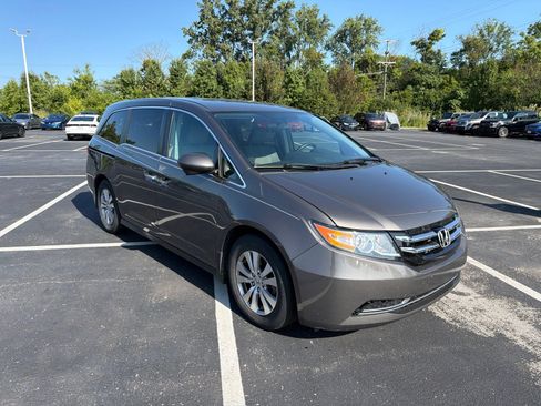 Used 2016 Honda Odyssey SE image 8