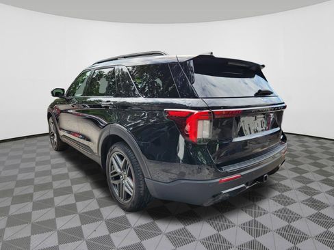 Used 2025 Ford Explorer ST-Line w/ ST-Line Street Pack AWD/4WD image 3