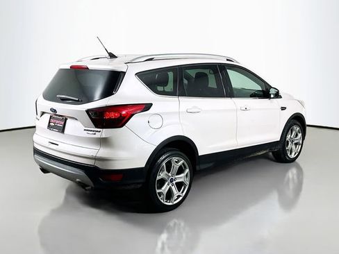 Used 2019 Ford Escape Titanium image 6