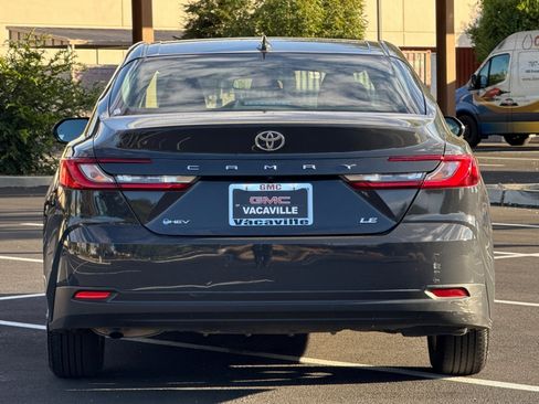 Used 2025 Toyota Camry LE image 6