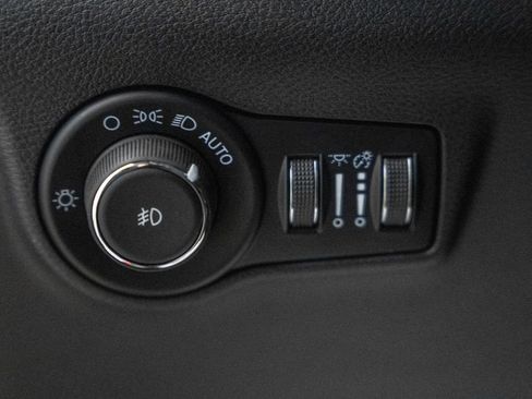 New 2026 Jeep Compass Limited w/ Sun, Sound & Navigation Group image 44