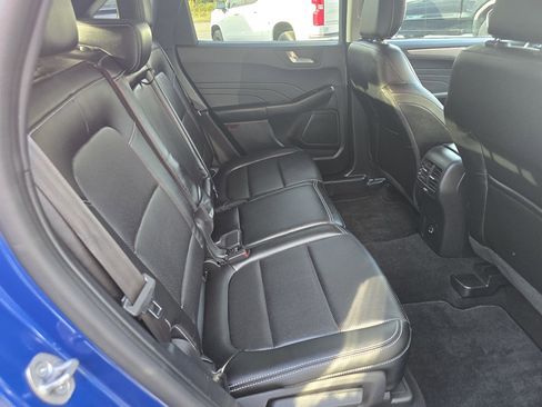 Used 2022 Ford Escape SEL image 8