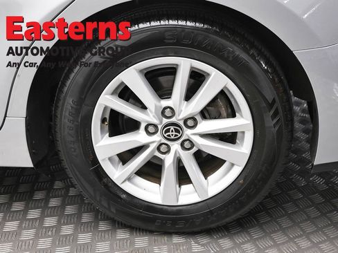 Used 2025 Toyota Camry LE FWD image 8