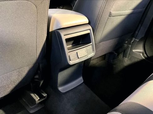 Used 2023 Subaru Forester AWD/4WD image 35