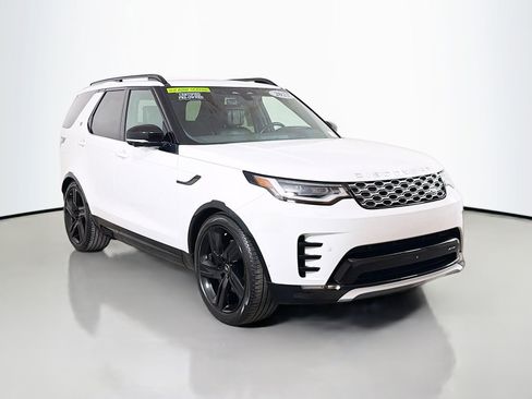 Certified 2023 Land Rover Discovery Metropolitan Edition AWD/4WD image 7