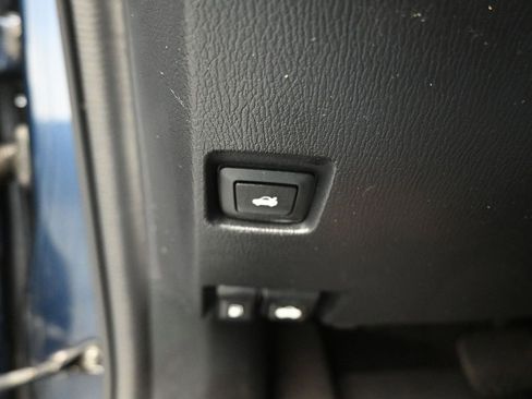 Used 2017 MAZDA MAZDA3 Touring image 27