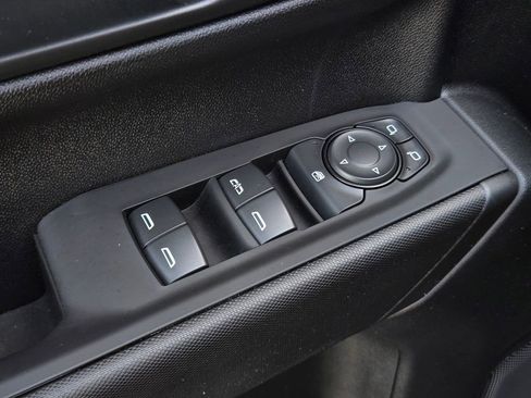 Used 2023 GMC Sierra 1500 Pro w/ Convenience Package image 11