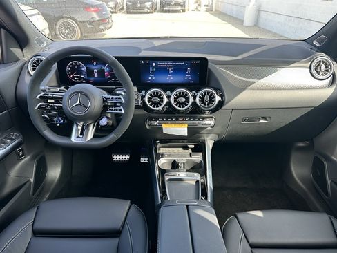 New 2025 Mercedes-Benz GLA 35 AMG 4MATIC image 30