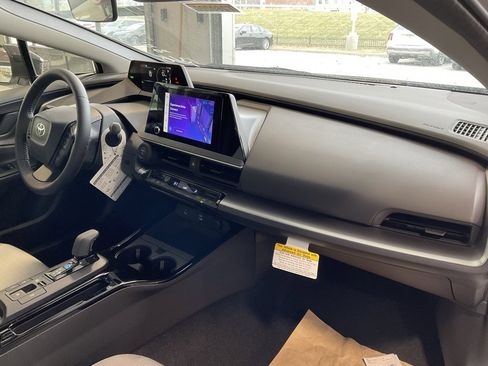 New 2026 Toyota Prius LE image 14